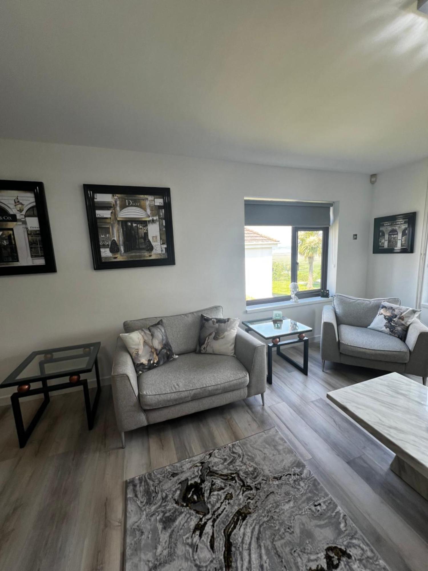 The Danes Gower, Llanmadoc, Gower Peninsula, Wales Apartment *